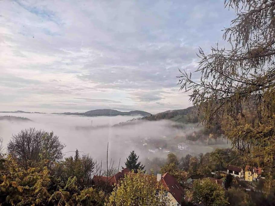 Charmantes Landhaus Mit Garten Und Traumhaftem Fernblick Thal  Luaran gambar